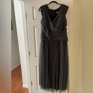 Evening gown - Navy & Gold NEW!